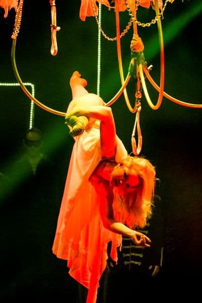 Akrobatin Kronleuchter SVETLANA arts