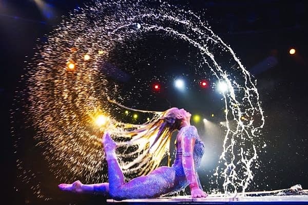 Waterbowl act SVETLANA arts Las Vegas
